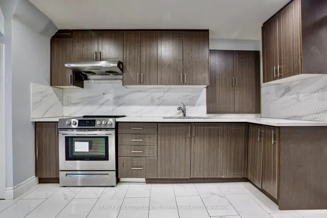 Additional image 40 of 436 Royal West Dr