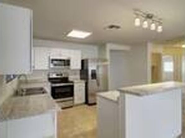 218 E Milada Dr, Phoenix, AZ 85042