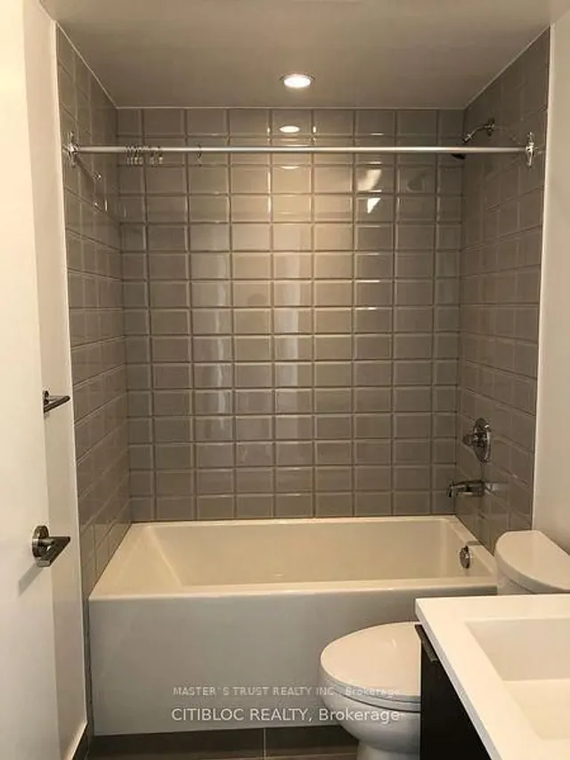 Additional image 10 of 203 College St Unit 1803