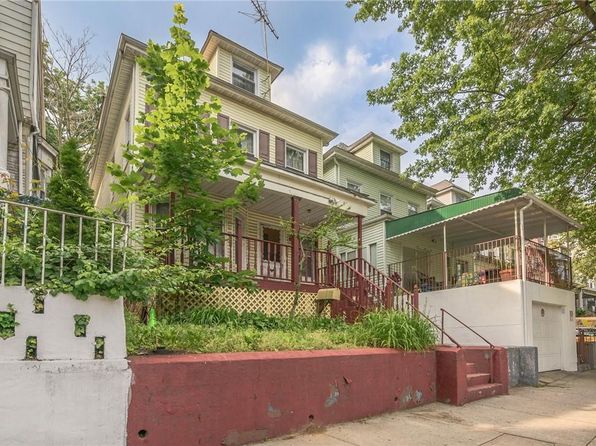 135 Father Zeiser Pl, Bronx, NY 10468