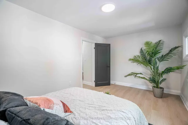 Additional image 14 of 44 Lloyd St