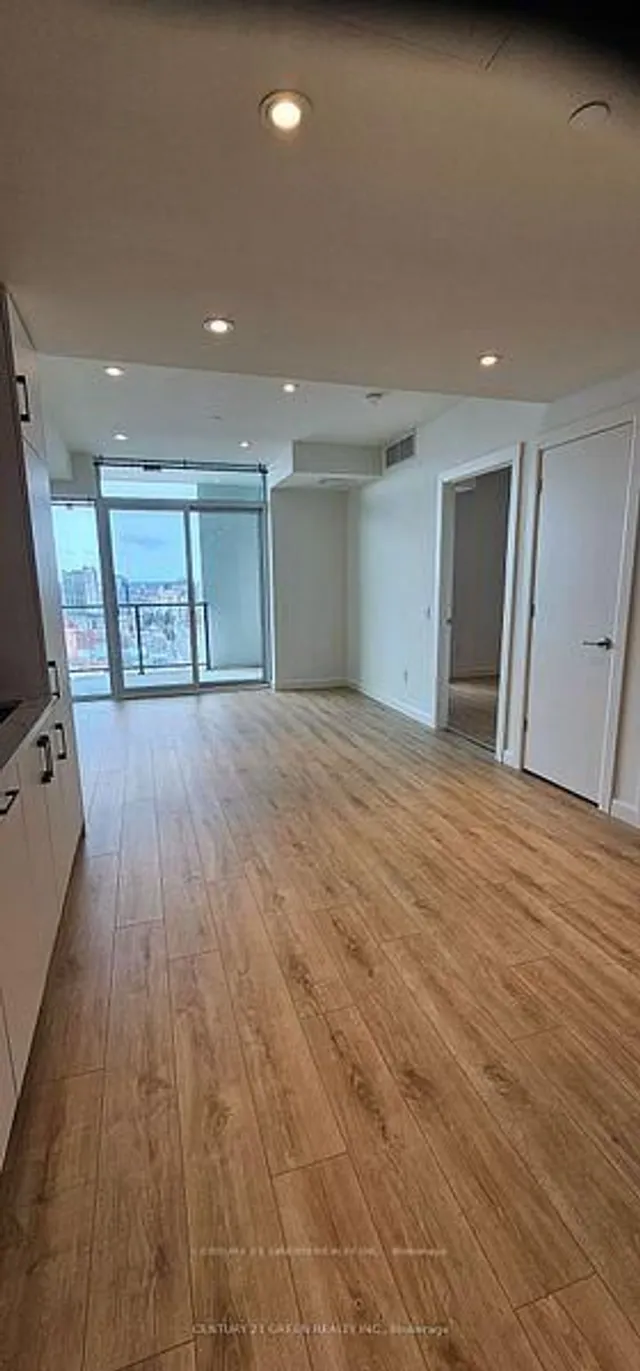 Additional image 13 of 741 King St Unit 1605