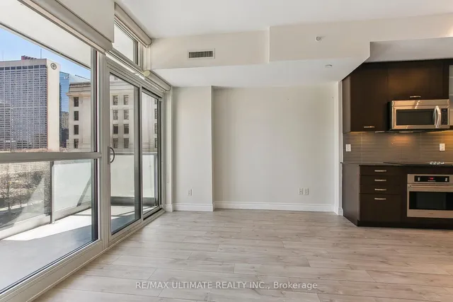 Additional image 26 of 210 Simcoe St Unit 611