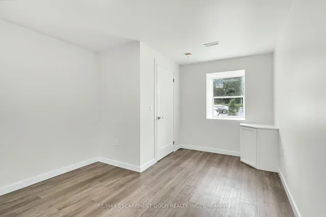 Additional image 26 of 111 WELLINGTON St