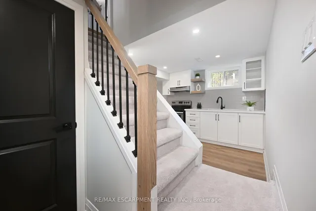 Additional image 22 of 282 Ottawa St