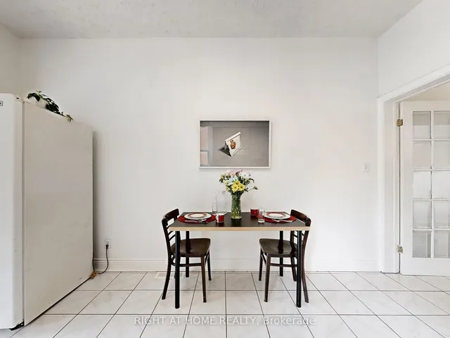 Additional image 15 of 1072 Dufferin St