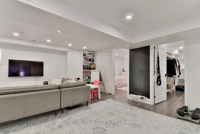 Additional image 28 of 112 Thirtieth St