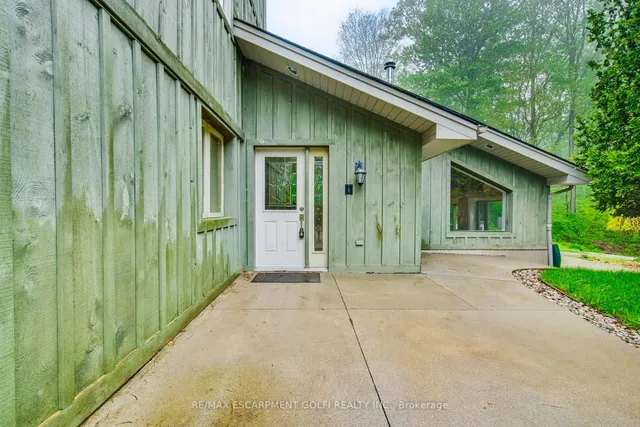 Additional image 4 of 693 Powerline Rd