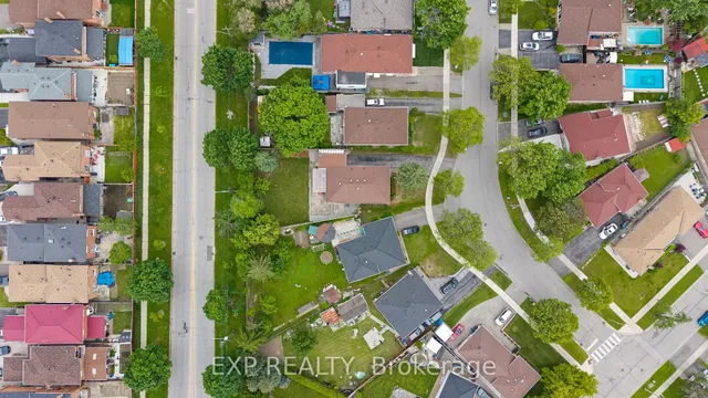 Additional image 39 of 44 Almayo Cres