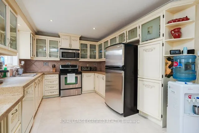 Additional image 16 of 26 Madrid Cres