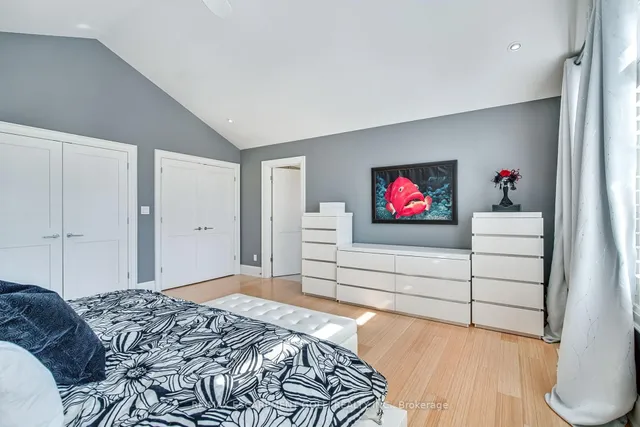 Additional image 19 of 106 CUMMING Crt