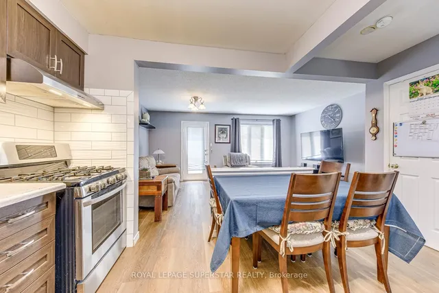 Additional image 11 of 1809 Upper Wentworth St Unit 17