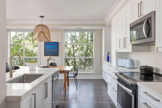 Additional image 24 of 3085 Bloor St Unit 212