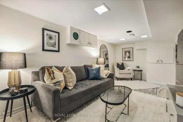 Additional image 27 of 166 Bingham Ave