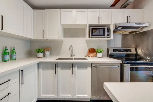 Additional image 17 of 436 Wellington St Unit 108