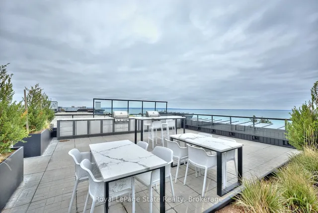 Additional image 15 of 600 North Service Rd Unit 204