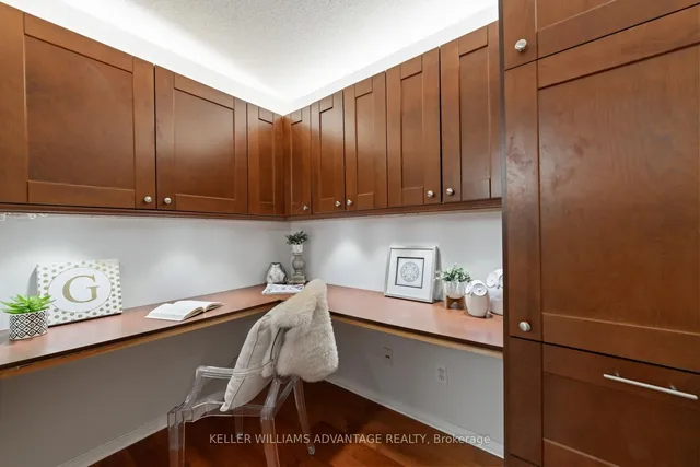 Additional image 20 of 1733 Queen St Unit 210