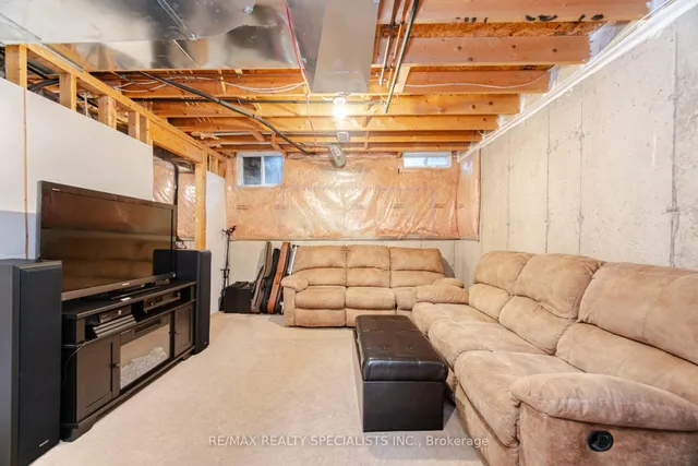 Additional image 34 of 1118 Kelly Gate