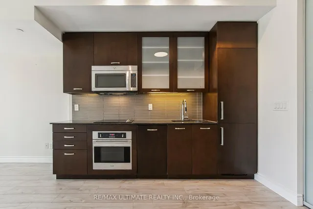 Additional image 20 of 210 Simcoe St Unit 611