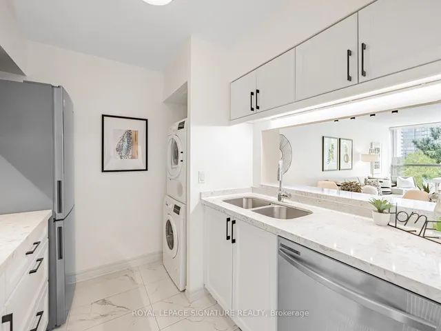 Additional image 17 of 24 Southport St Unit 450