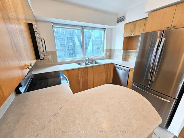 Additional image 9 of 18 Yonge St Unit 2212