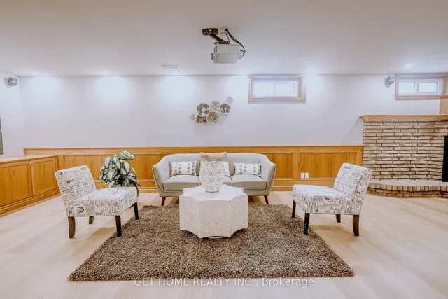 Additional image 17 of 86 Queenston Dr