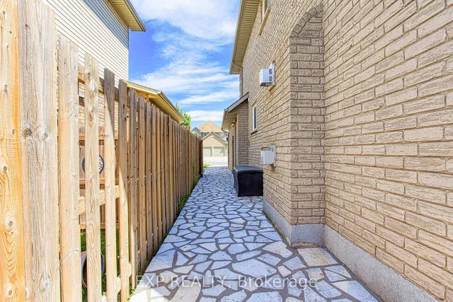 Additional image 41 of 4 Tuscani Dr