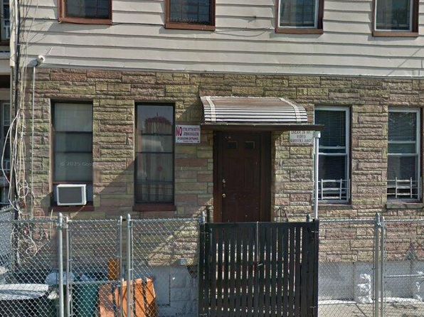 81 Hill St, Brooklyn, NY