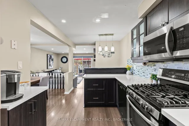 Additional image 11 of 64 Athenia Dr