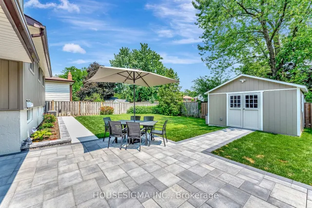 Additional image 43 of 770 Applewood Cres