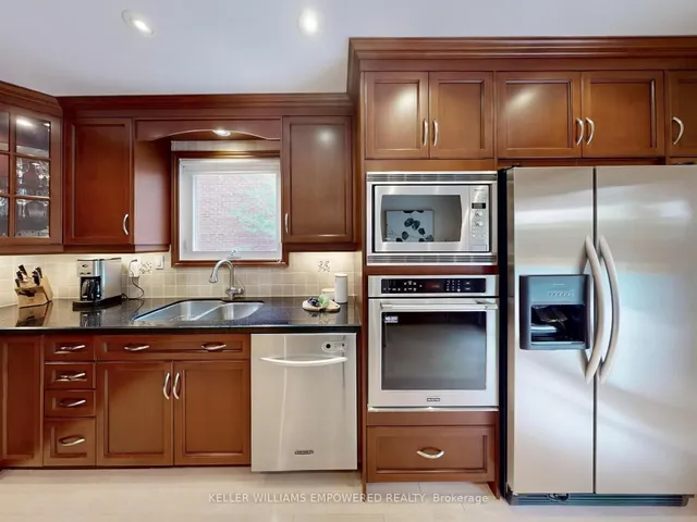 Additional image 20 of 694 Conacher Dr