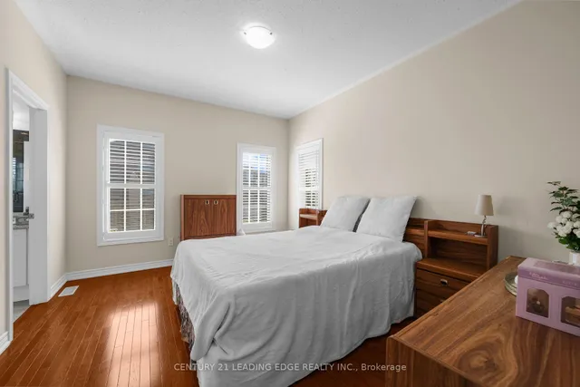 Additional image 17 of 35 Lobelia St