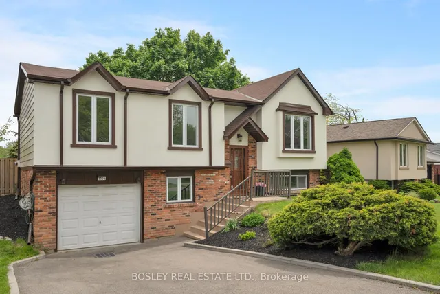 1105 Mississauga Valley Blvd