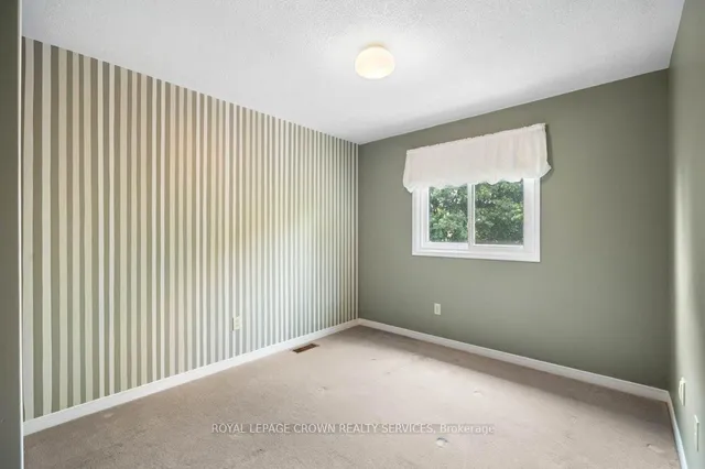 Additional image 30 of 48 Resurrection Dr
