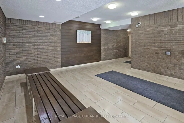 Additional image 36 of 20 Sunrise Ave Unit 102