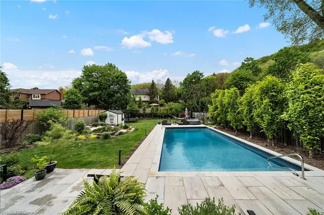 Additional image 42 of 36 Parkside Ave