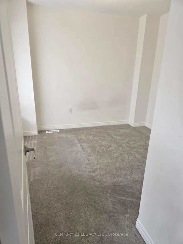 Additional image 4 of 4 Queenpost Dr