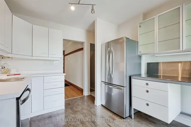 Additional image 10 of 127 Booth Ave