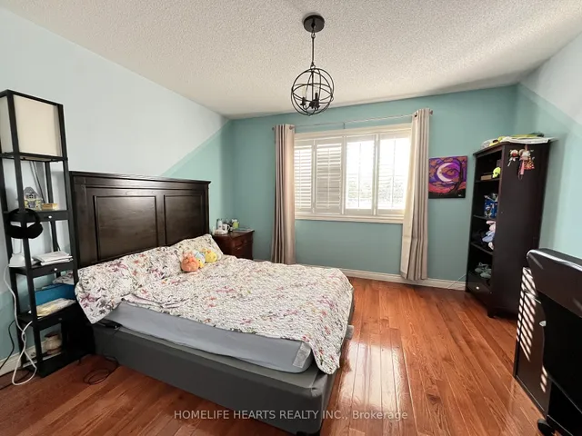 Additional image 18 of 516 Lumberton Cres