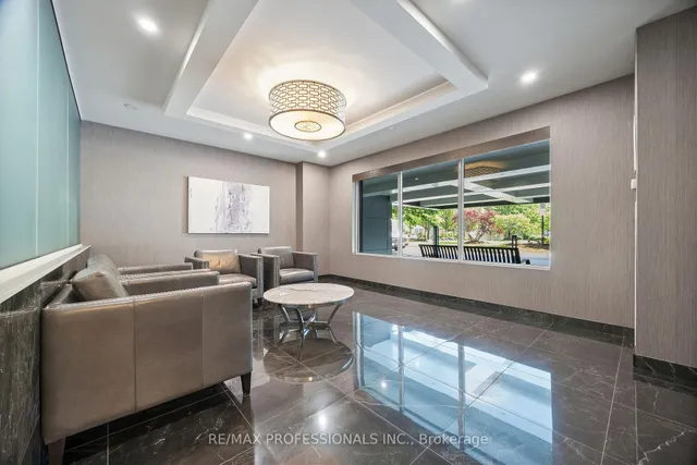 Additional image 5 of 714 The West Mall Unit 1810