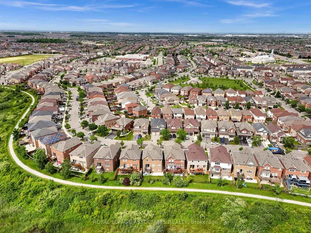 Additional image 46 of 61 Miracle Tr