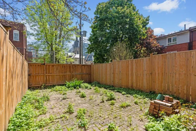 Additional image 28 of 634 Adelaide St