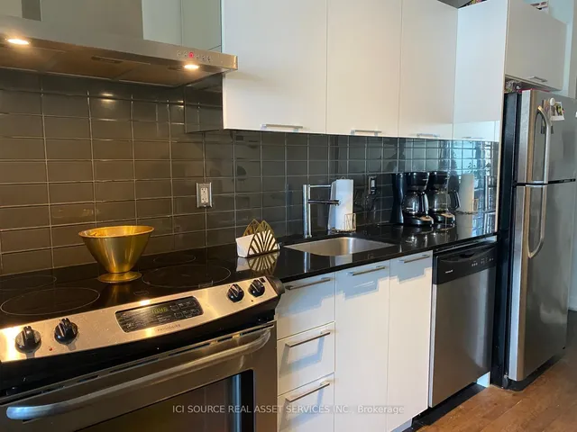 Additional image 6 of 650 King St Unit 804