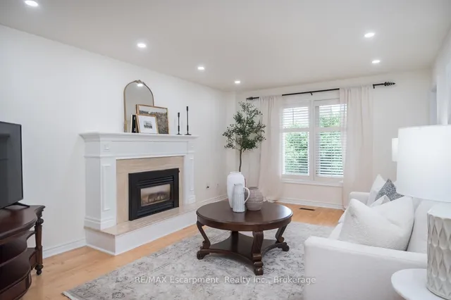 Additional image 18 of 1220 Grandview Dr