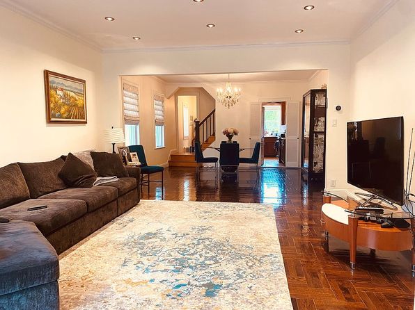 2036 E 36th St, Brooklyn, NY 11234