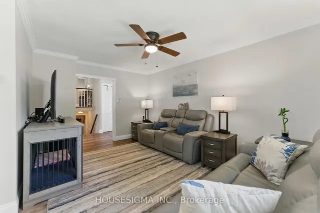 Additional image 17 of 770 Applewood Cres