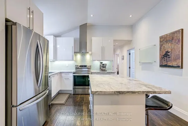 Additional image 11 of 22 Paragon Rd