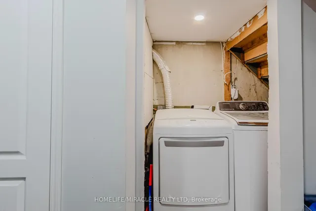 Additional image 15 of 33 Flamingo Cres