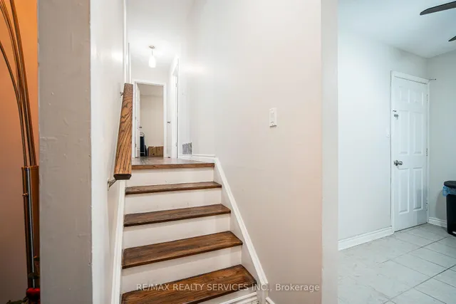 Additional image 12 of 41 Mallard Cres