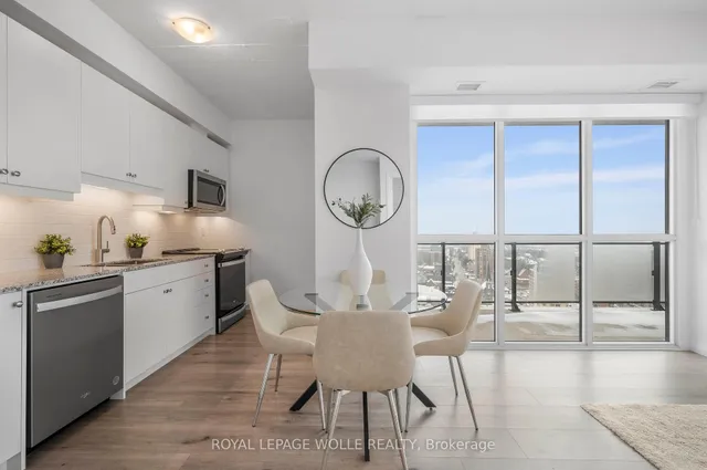 Additional image 7 of 60 Charles St Unit 2405